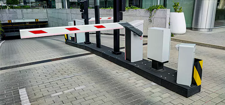 Custom Gate Design & Integration Leander